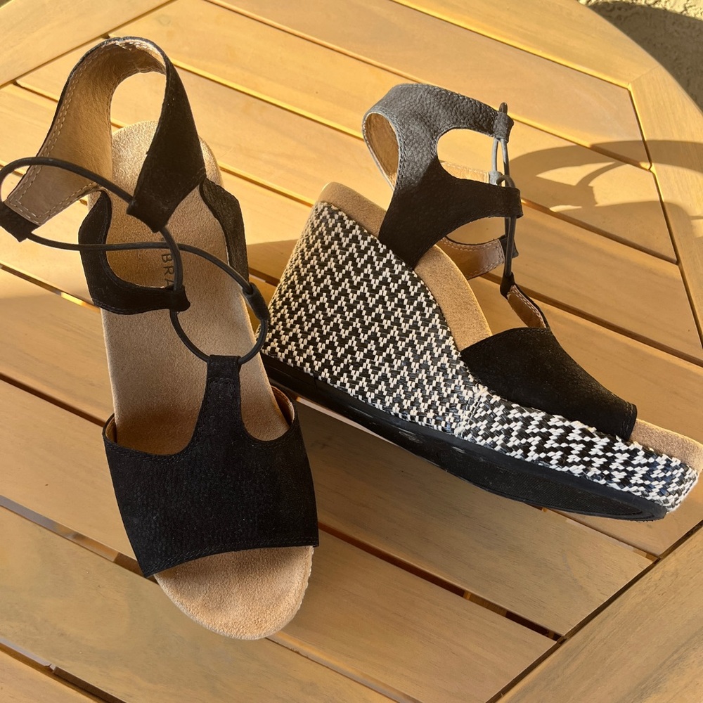 Lucky Brand Size 6.5 Yejida 3 Wedge Sandal Espadrille Wedge Heels BLACK Suede - Picture 3 of 5